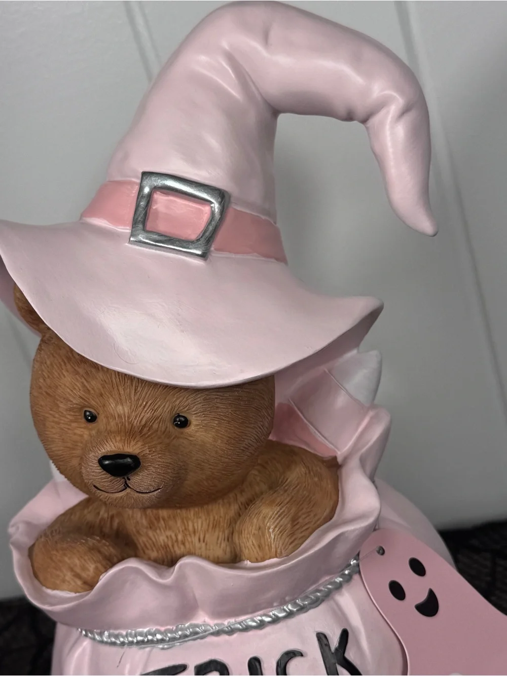 NEW Viral Hey Boo Teddy Bear in a Pink Trick-or-Treat Sack Halloween Figurine